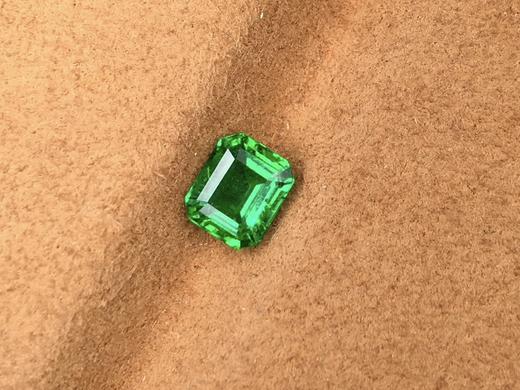 1.01ct 祖母绿裸石 商品图2