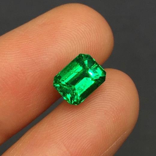 1.51ct 祖母绿裸石 商品图1