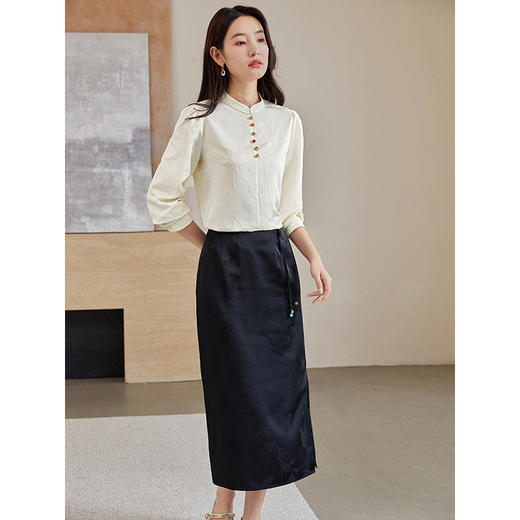 【年终特卖】熙世界竹梅暗纹提花新中式立领衬衫长袖春秋新款国风马面裙上衣 商品图2