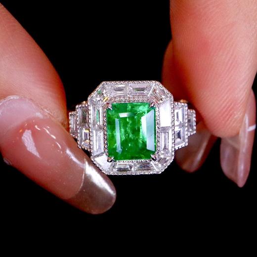 1.30ct 祖母绿戒指 商品图0