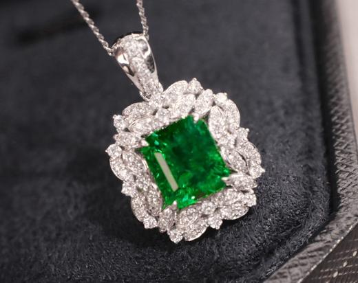 1.85ct 祖母绿吊坠 商品图2