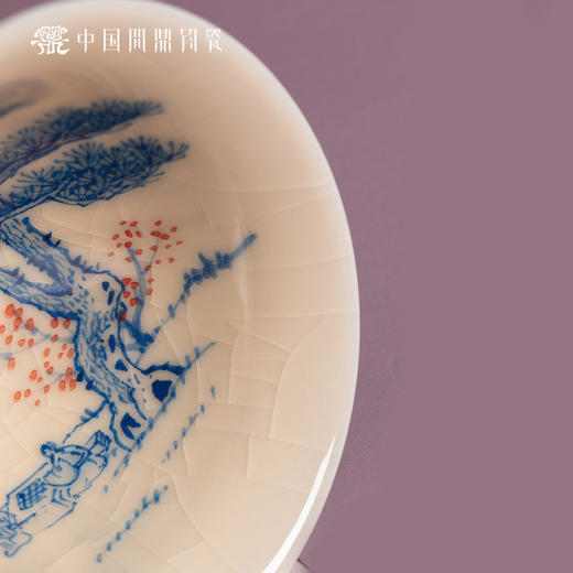 问鼎钧瓷鹅黄青花斗笠杯（松下弈棋）(缺货) 商品图4