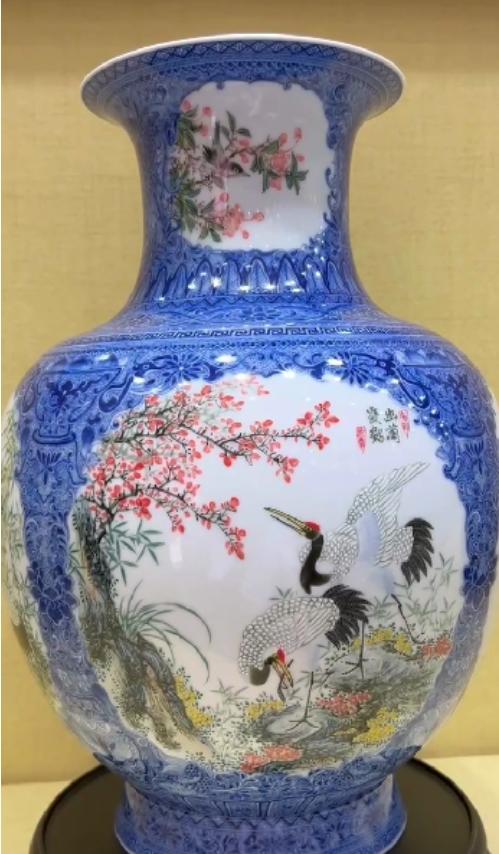 青花开光罗汉瓶 商品图0