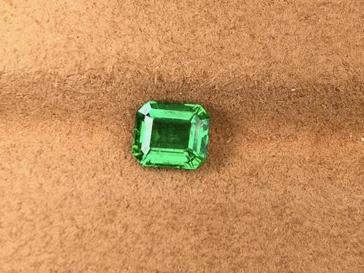 1.01ct 祖母绿裸石 商品图0