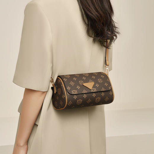 Safiya/索菲娅2024时尚枕头包百搭手机包女士单肩包斜挎女包 SF9151115Y1B/SF42215126*20 商品图7