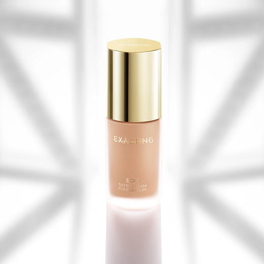 伊格媞绝色剪辑鎏光丝缎粉底乳 201# 商品图1