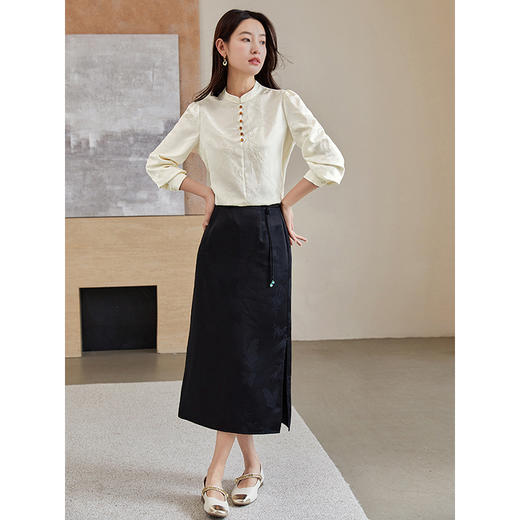 【年终特卖】熙世界竹梅暗纹提花新中式立领衬衫长袖春秋新款国风马面裙上衣 商品图4