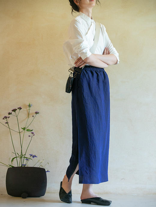 牧衣游原创 蓝龟裂纹香云纱半裙新款轻薄开叉复古百搭直筒裙 微雨 商品图0