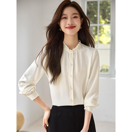 【1件72折】熙世界新中式鹤纹提花织金背心马甲女春秋新款国风刺绣坎肩上衣 商品图2