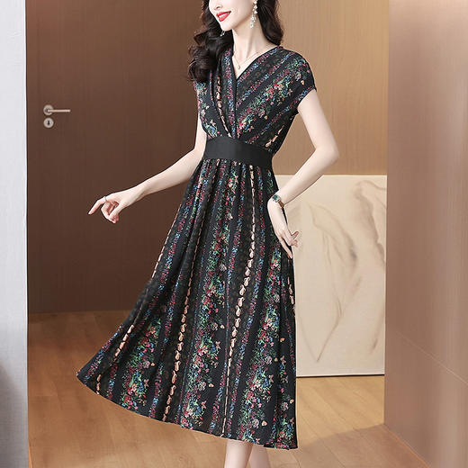 雀说新款连袖高腰漂亮独特优雅气质交叉V领碎花长款大摆连衣裙AL8511 商品图3