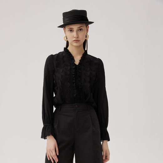 谜底衬衫长袖女2024秋新品优雅浪漫花边V领宽松刺绣衬衣243MC1104 商品图0