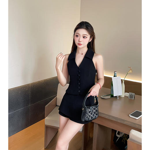 清仓捡漏 LINCHAOZHANG【柏林少女】LT240131  polo挂脖上衣 LK240298 裙裤 商品图3