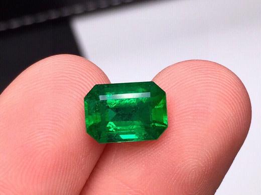 2.29ct 祖母绿裸石 商品图1