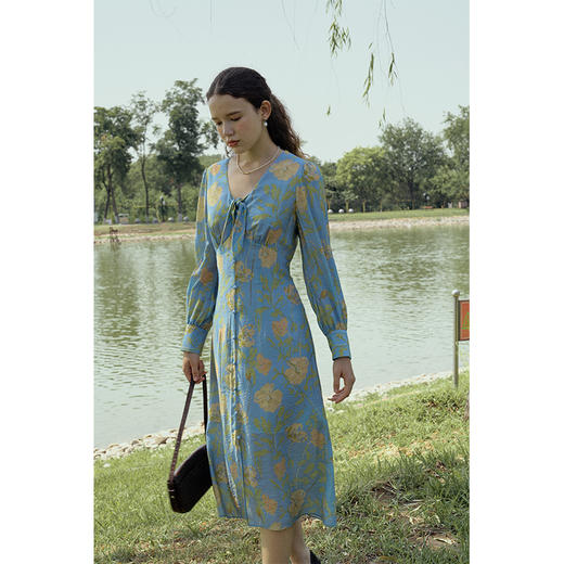 HeyDress法式碎花连衣裙女春秋复古V领收腰垂感显瘦气质长袖裙子 商品图3