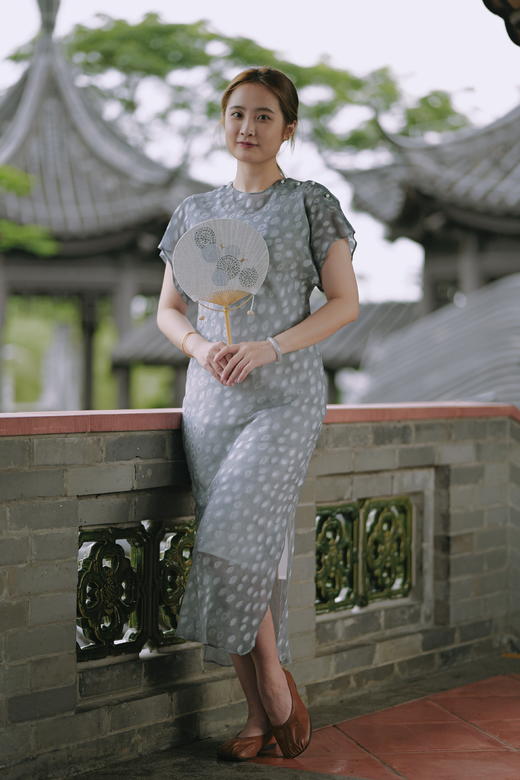 真丝剪花斜裁圆领旗袍MWJ-505 商品图0