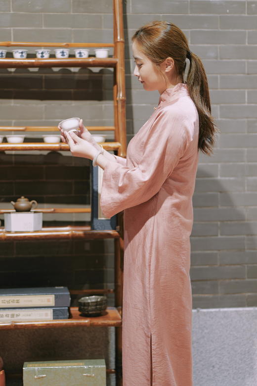 连肩喇叭袖旗袍Q1059 商品图0