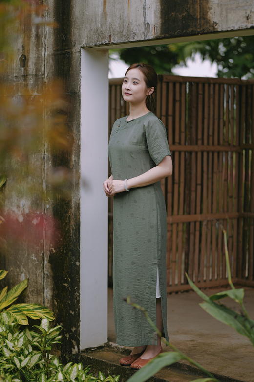 圆领插肩袖旗袍Q1066 商品图0