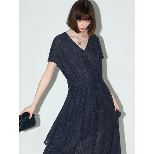 COCOBELLA重工镂空蕾丝假两件针织连衣裙气质V领长裙FR3058 商品图2