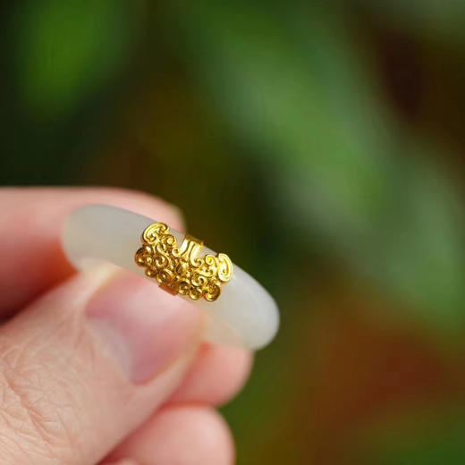 龢盒原创 足金錾刻兽面纹白玉戒指 商品图2