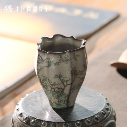 问鼎哥窑佛手杯（海棠蝴蝶） 商品图1