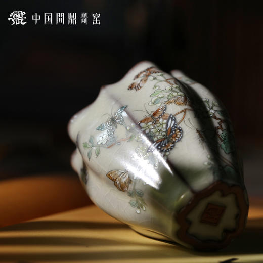 问鼎哥窑佛手杯（海棠蝴蝶） 商品图2