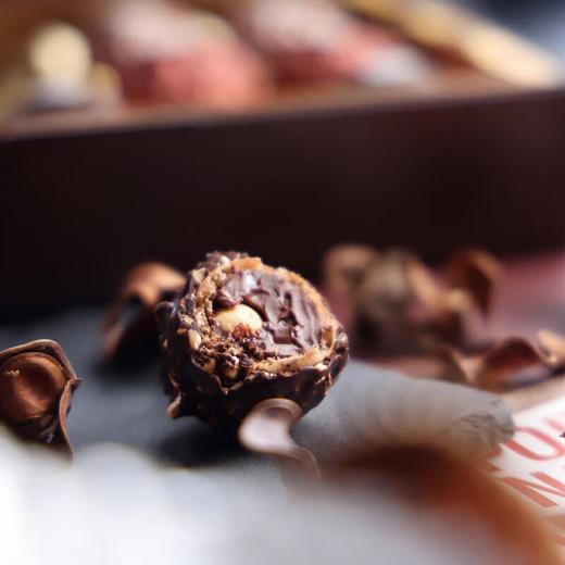 费列罗榛果威化黑巧克力制品24粒装 300g 商品图6