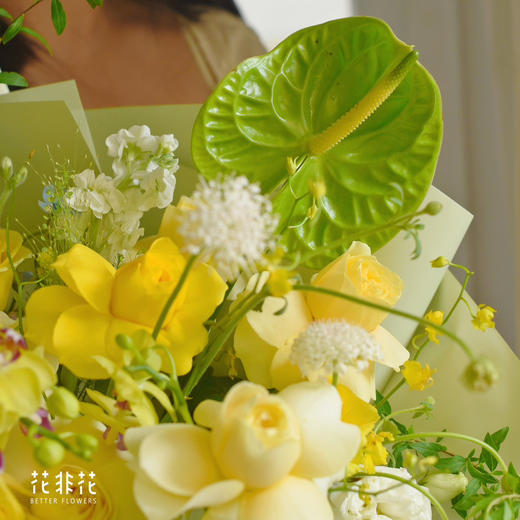 《柠檬薄荷》蝴蝶兰奶油杯绿掌清晰夏日花束 商品图4