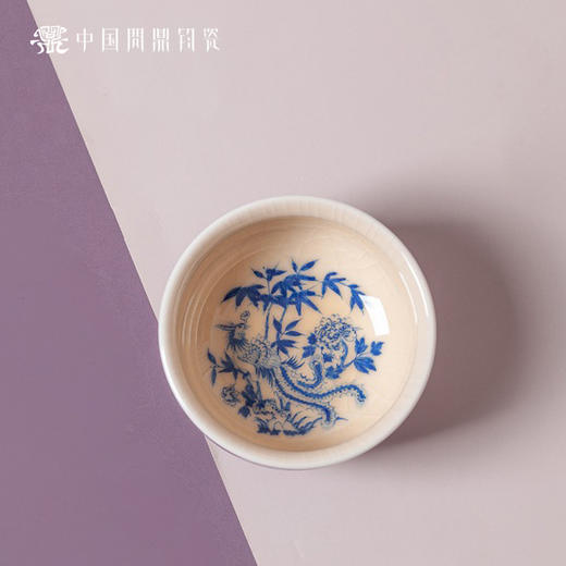 问鼎钧瓷鹅黄青花晖盈杯（凤栖繁锦）（缺货） 商品图2