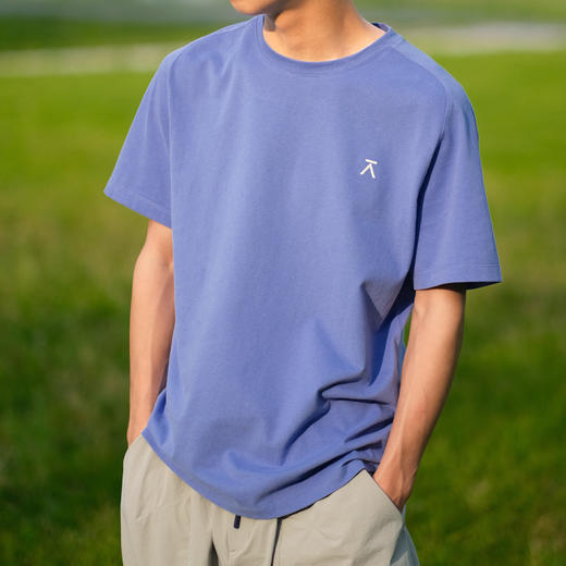 【出游季特惠】ACMEITEM爱棵米 情侣棉感刺绣短袖柔软亲肤多色短袖T恤上衣男女GAF3449010E 商品图3