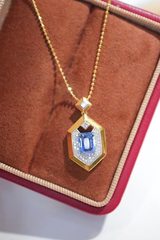 1.0ct 蓝宝石吊坠 商品图3