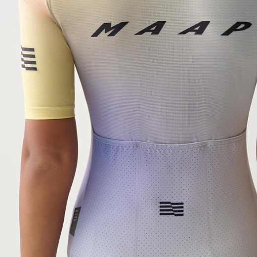 MAAP 女士 Blurred Out Pro Hex Jersey 霞韵色 短袖骑行服 商品图5