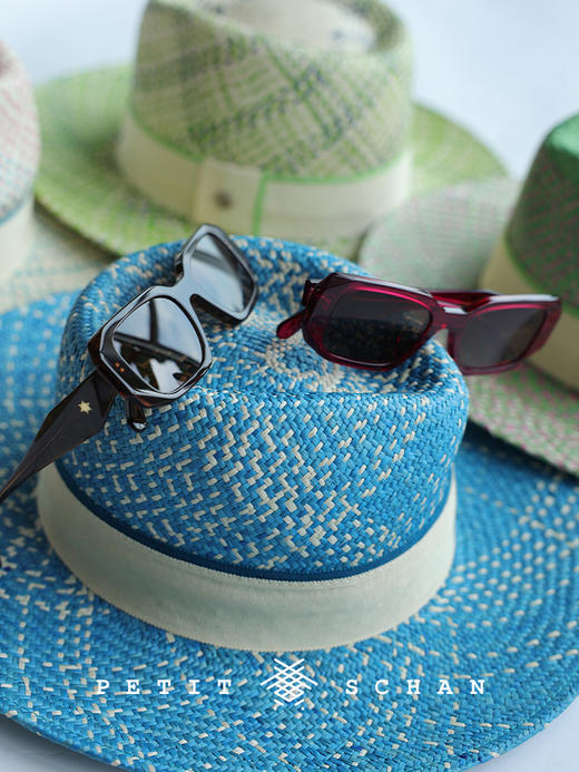 3000积分兑换  PETIT SCHAN小闪 jelly 果冻 复古小方框通透感色彩太阳墨镜 商品图5