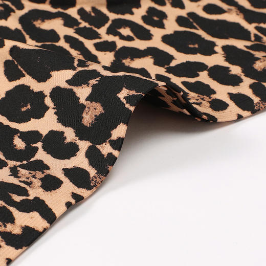 都市丽人内裤薄透丝滑三角裤泳布女士内裤LP45H2 商品图4