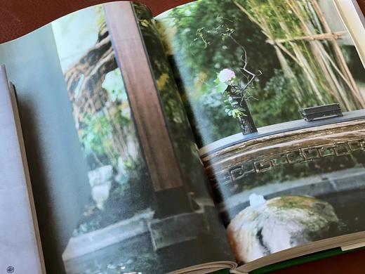 签名本！！《瓶花之美/瓶花六讲》(签名本，全二册)，徐文治著，32开，精装，共约600页，九州出版社2024年6月一版一印。合售价186元。 商品图9