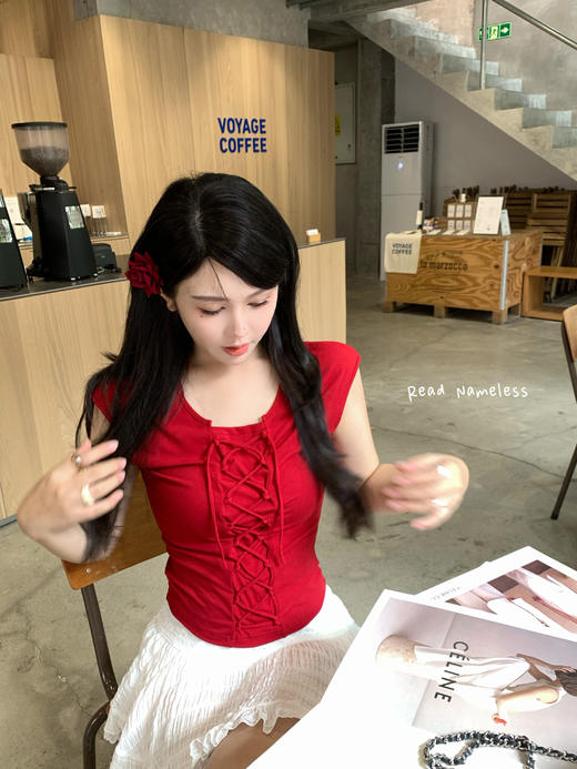 Read Nameless /红气养人T 商品图1