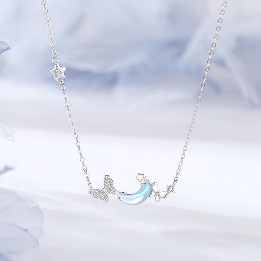 卡蒂罗/KADER 幻梦心月系列 逐月蝴蝶项链 925银月光石闪耀星河轻奢时尚小众原创设计锁骨链 梦幻璀璨精致银链 礼盒 商品图1
