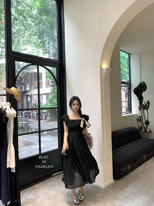 Read Nameless /打揽松紧腰天丝小黑裙 商品图14