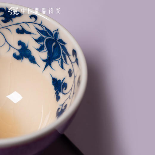 问鼎钧瓷鹅黄青花木兰杯（万寿藤） 商品图3