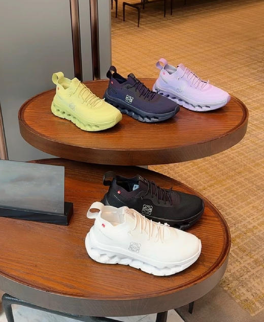 717-1 On联名 艺术潮流 轻量网布镂空厚底户外运动鞋 运动鞋准码 商品图0