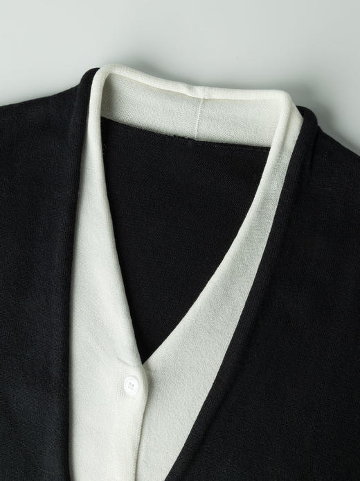 COCO ZONE 法式假两件撞色V领针织衫单排扣上衣24C60020 商品图5