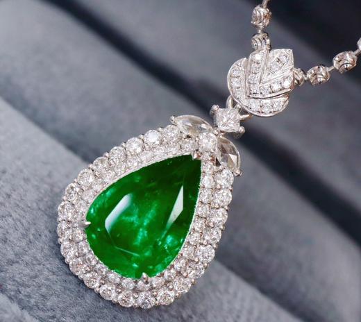 2.25ct 祖母绿吊坠 商品图1