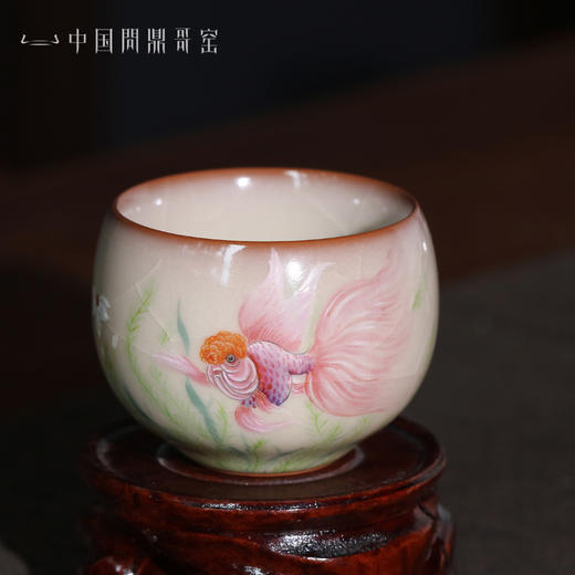 问鼎哥窑牛角款晴雪杯（鱼游春水） 商品图2