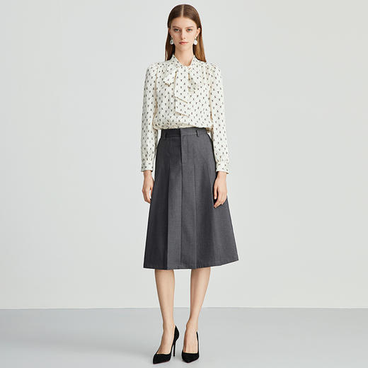 EITIE爱特爱气质通勤时尚百褶高腰显瘦深灰色半身裙秋季新款C2406404 商品图1