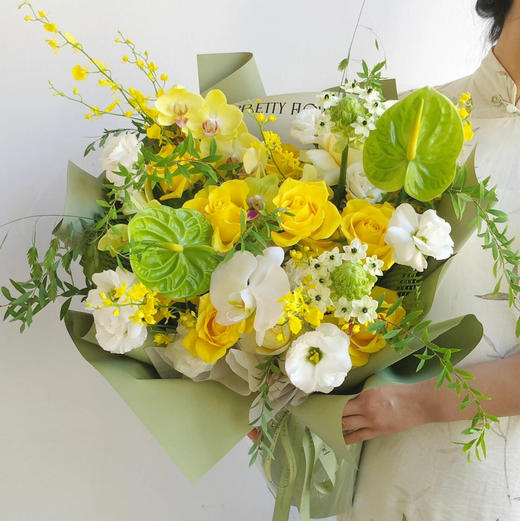 《柠檬薄荷🍋》中号蝴蝶兰奶油杯黄玫瑰绿掌混搭花束 商品图1