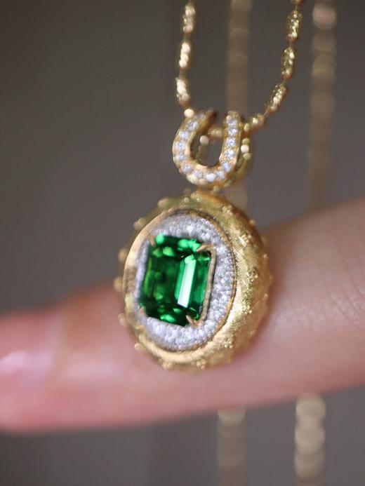 1.07ct 沙弗莱吊坠 商品图1