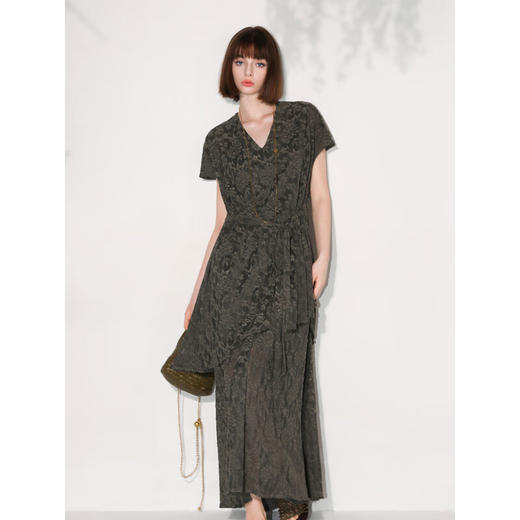 COCOBELLA重工镂空蕾丝假两件针织连衣裙气质V领长裙FR3058 商品图1