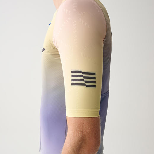 MAAP 男士 Blurred Out Pro Hex Jersey 2.0 Shell 霞韵色 短袖骑行服 商品图5