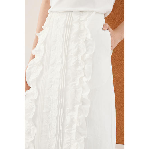 【严选】诗凡黎miu系纯白肌理感花边半身裙2024秋新款设计感时髦气质半裙7F7340071 商品图3