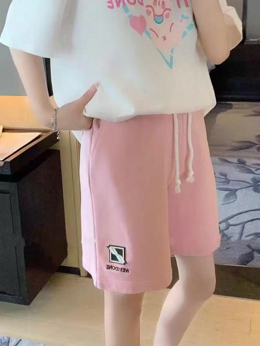 工厂特价出！we11字母刺绣短裤 商品图1