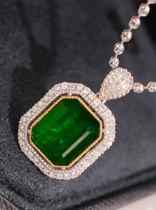 3.39ct 祖母绿吊坠 商品图0